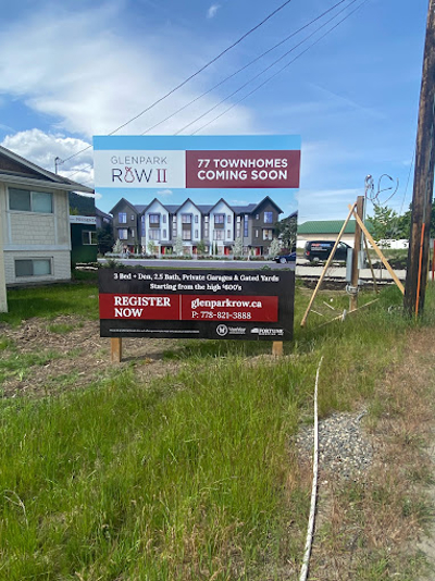 Exterior Signage Photo